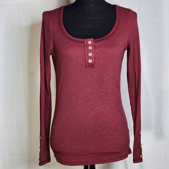 Kissfix Tops - Kissfix Maroon Waffle Knit LS Henley Button Sleeve Detail Poly Rayon Top Size S